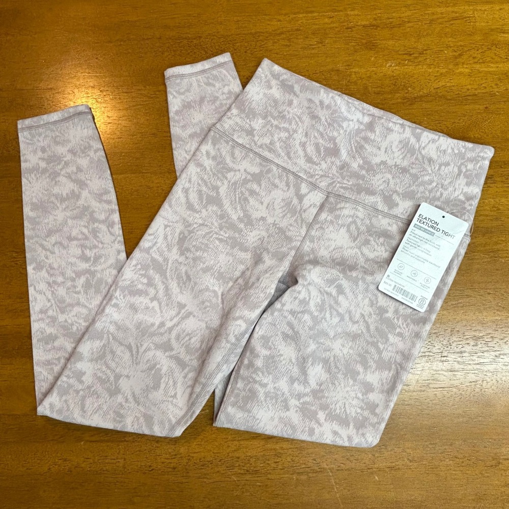 Athleta Elation Textured Tight Ultra High Rise Floral Leggings Small NEW